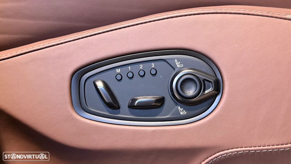 Aston Martin DBX 707 - 36