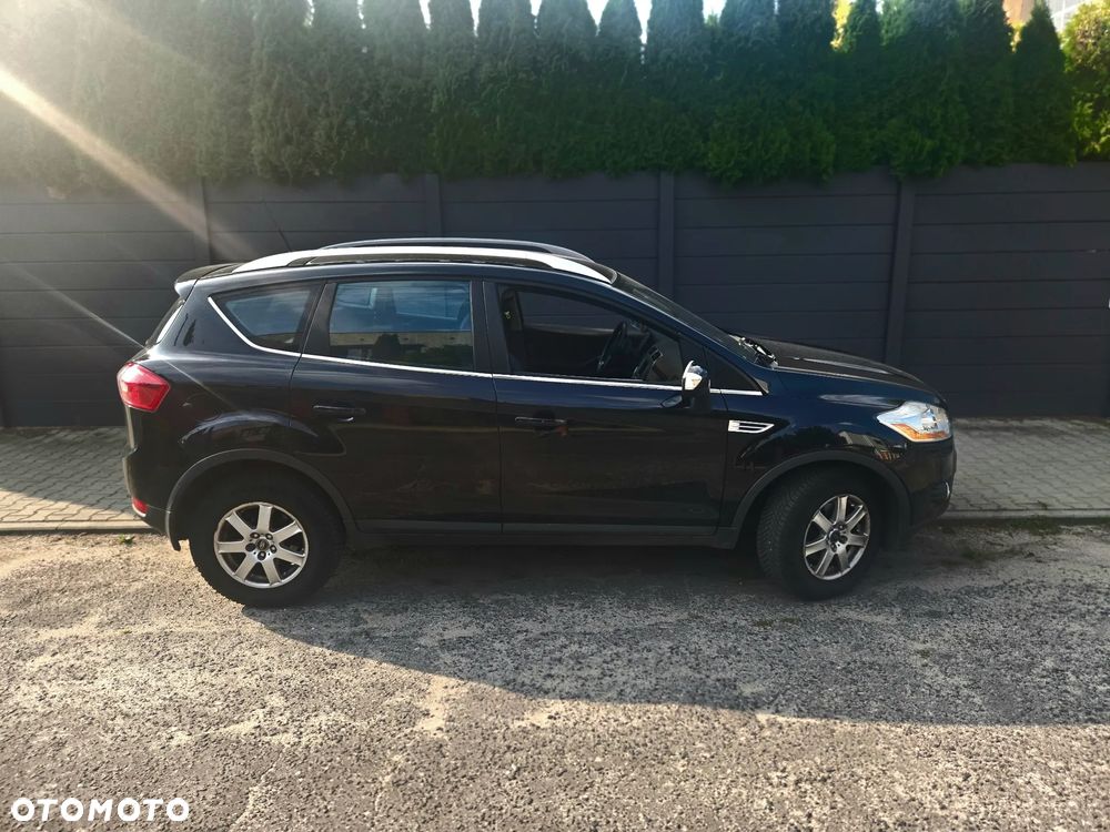 Ford Kuga 2.0 TDCi Titanium FWD - 3