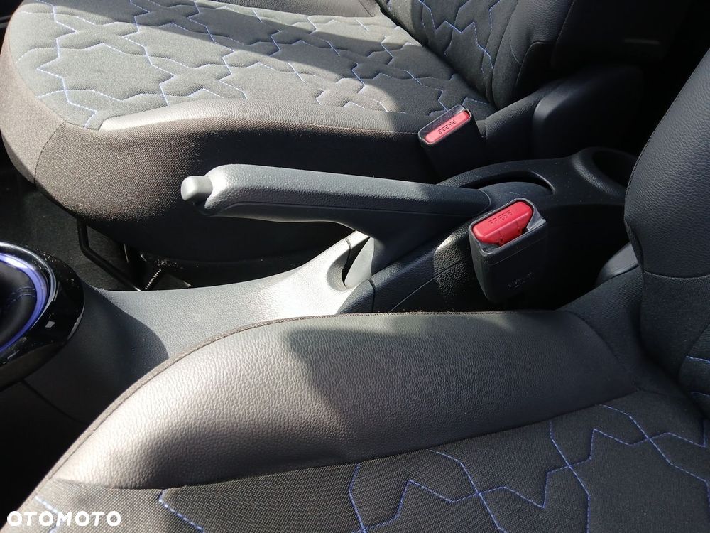 Toyota Aygo X - 37