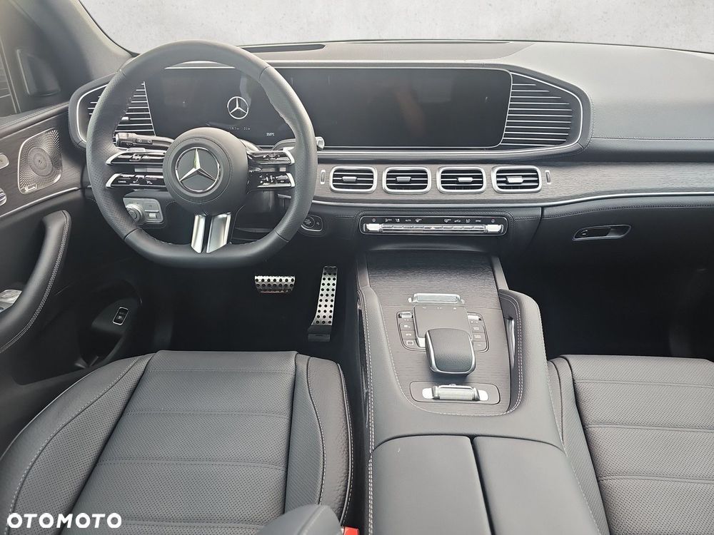 Mercedes-Benz GLE - 13