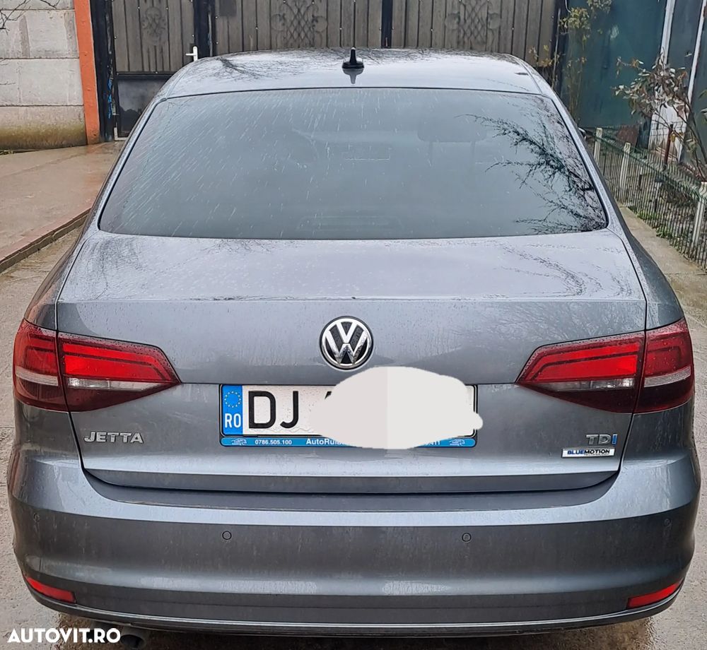 Volkswagen Jetta 2.0 TDI BlueMotion Technologie - 2
