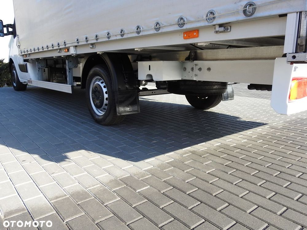 Renault MASTER  PLANDEKA 10 PALET WEBASTO TEMPOMAT LEDY PNEUMATYKA KLIMATYZACJA  165KM - 17