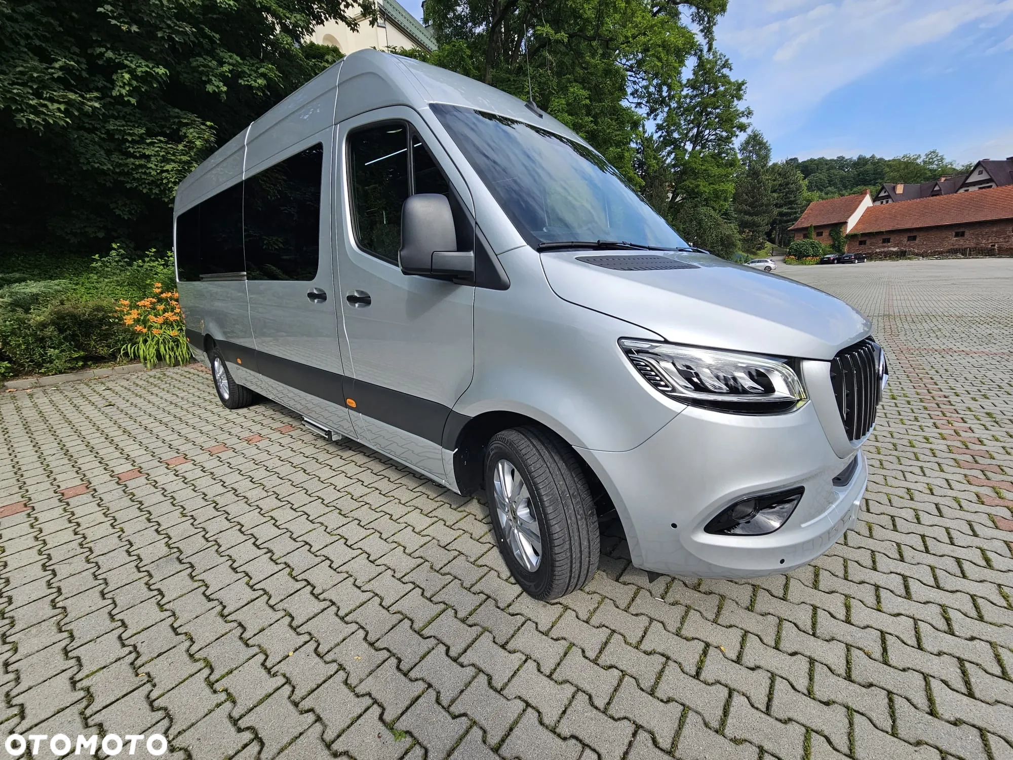 Mercedes-Benz Sprinter - 2