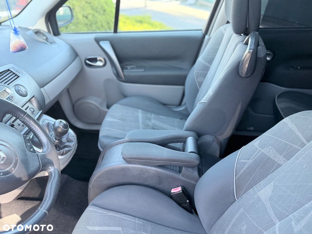 Renault Scenic 1.9 dCi Avantage - 8