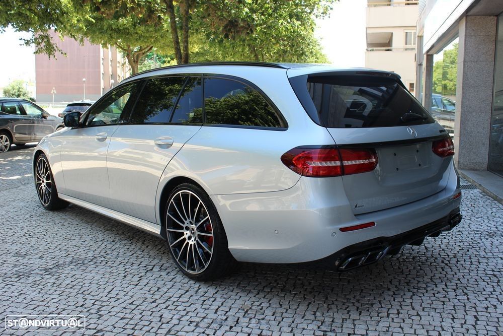 Mercedes-Benz E 220 d AMG - 9