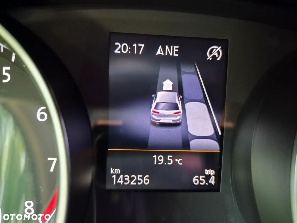 Volkswagen Golf 1.2 TSI BlueMotion Technology DSG Cup - 24
