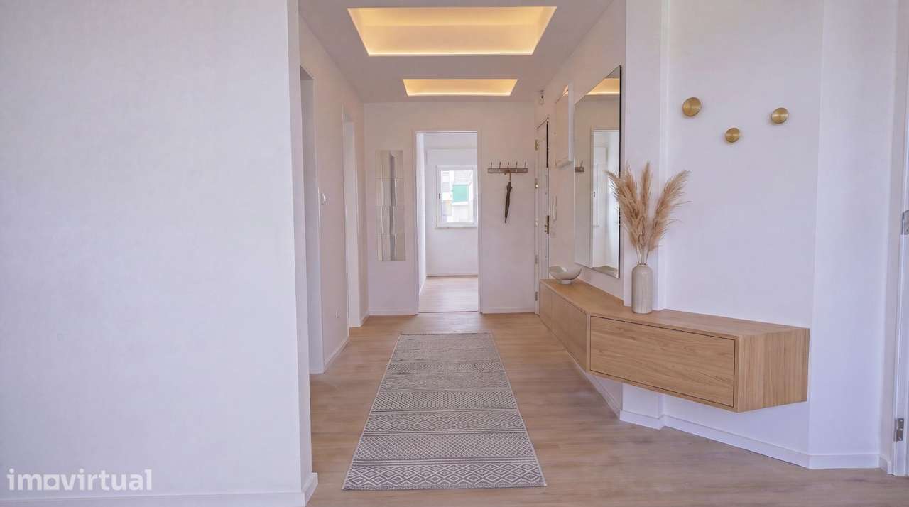 T3 Remodelado | Forte da Casa | 97 m2 | Muita Luz Natural - Grande imagem: 3/23