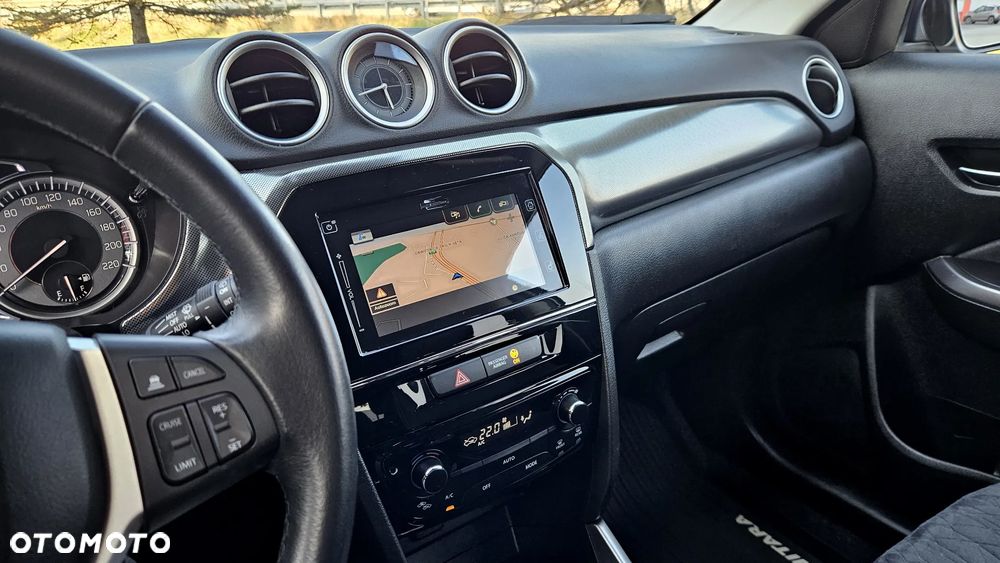 Suzuki Vitara 1.4 Boosterjet Premium 2WD - 30