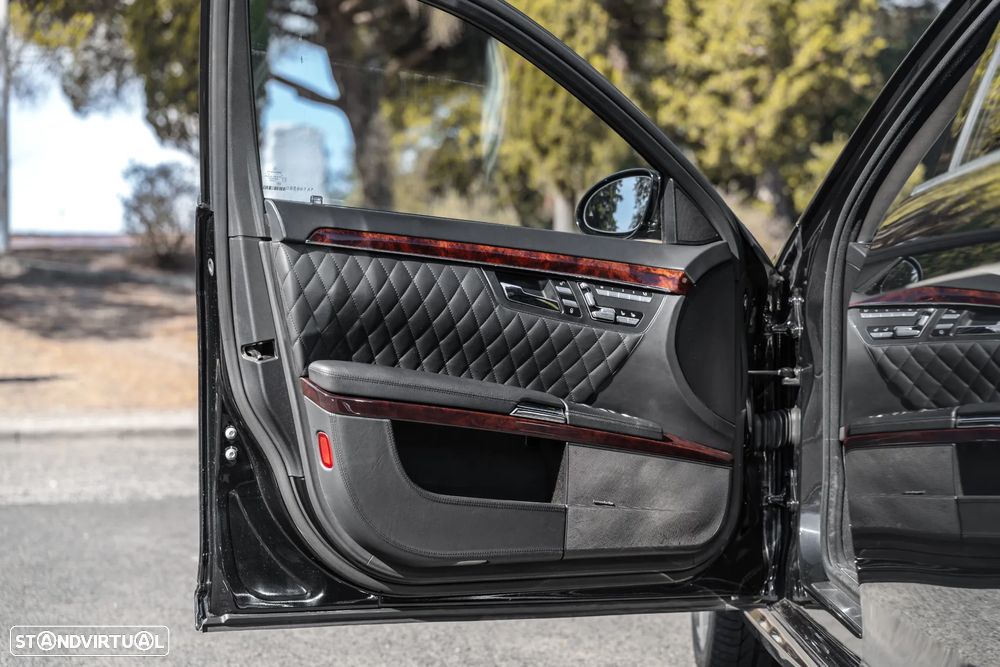 Mercedes-Benz S 65 AMG Longo - 12