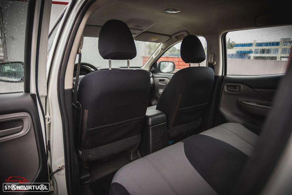 Mitsubishi L200 - 10