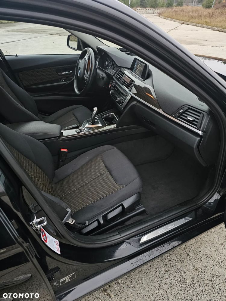 BMW Seria 3 316d Luxury Line - 19