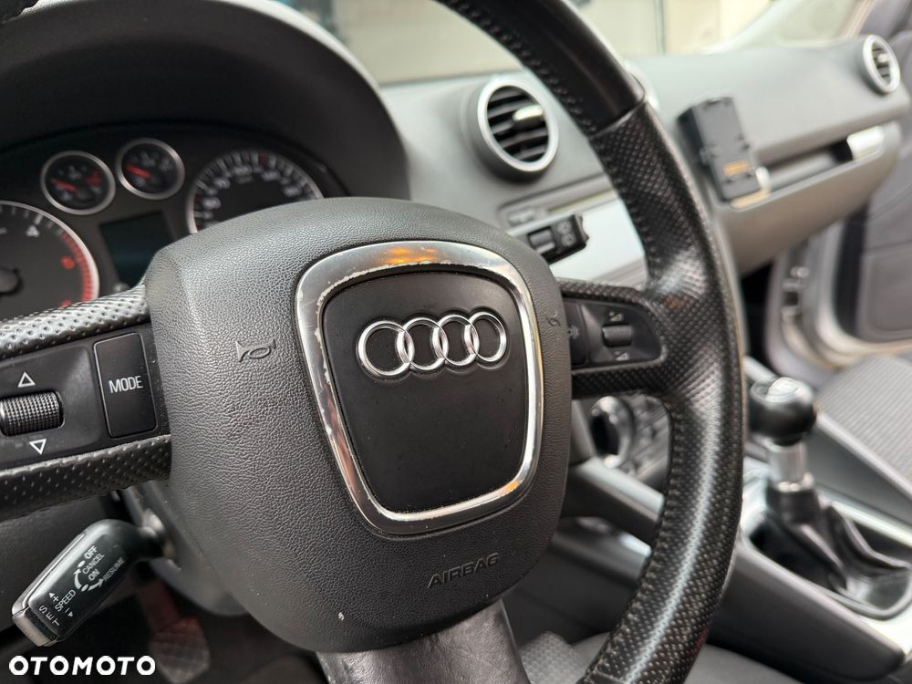 Audi A3 Sportback 2.0 TDI Attraction - 4