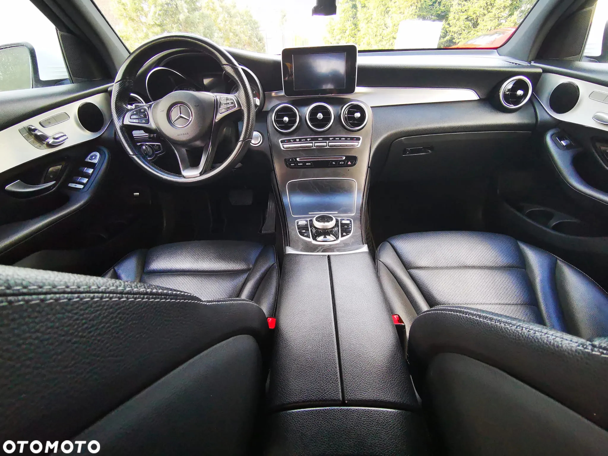 Mercedes-Benz GLC - 15