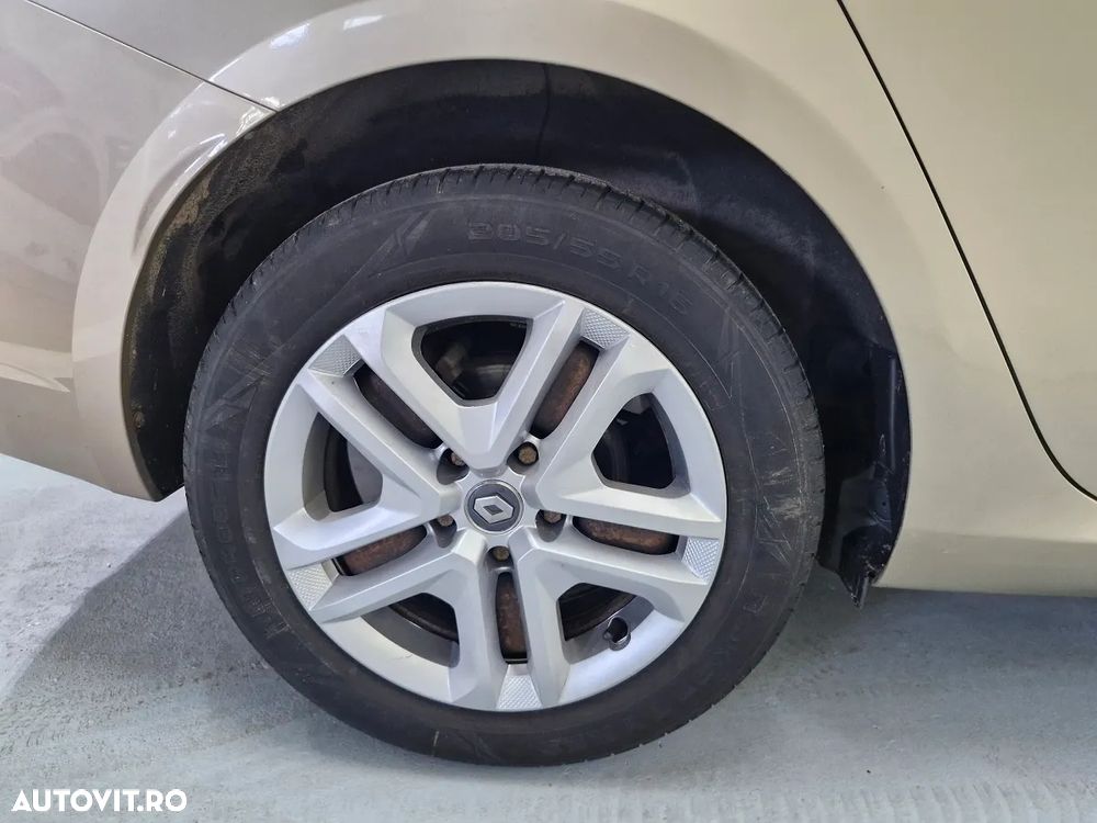 Renault Megane TCe Business - 4