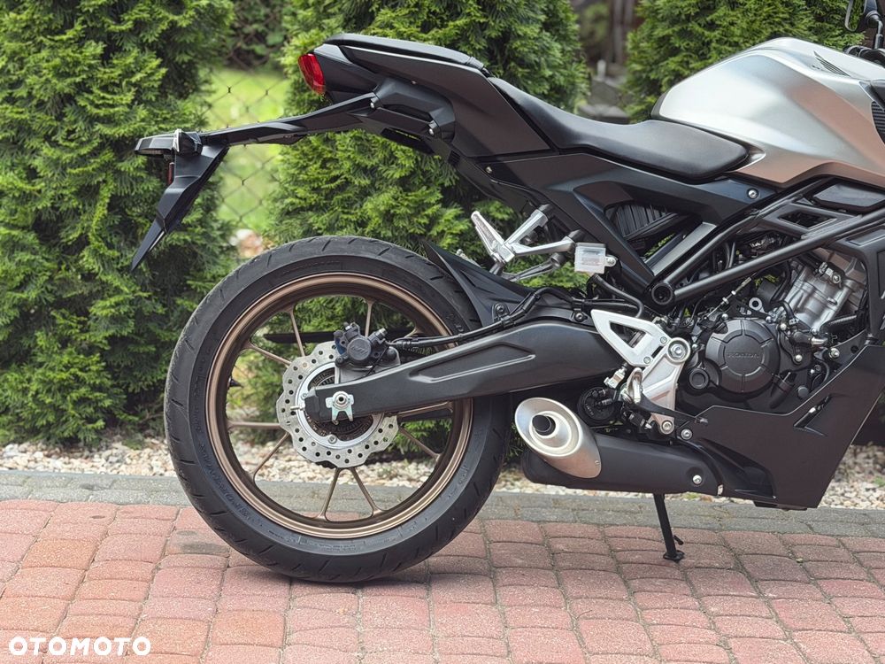 Honda CB - 9