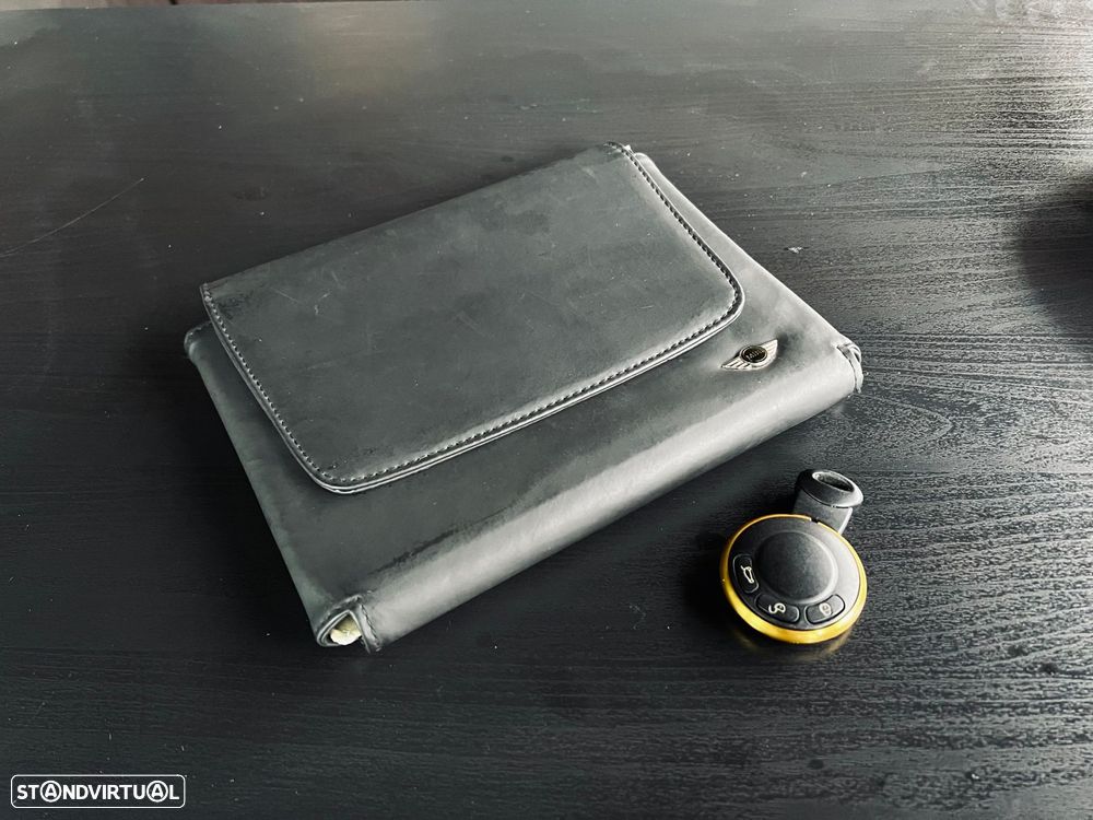 MINI 3 Portas Cooper D - 23