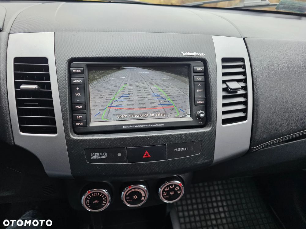 Mitsubishi Outlander 2.2 DID Instyle NAVI EU5 TC-SST - 22