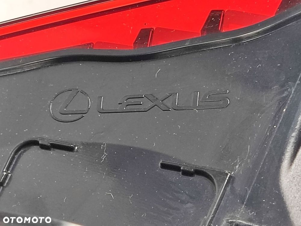 LEXUS ES gen VII od 2018r Lampa Tył Prawy - 14