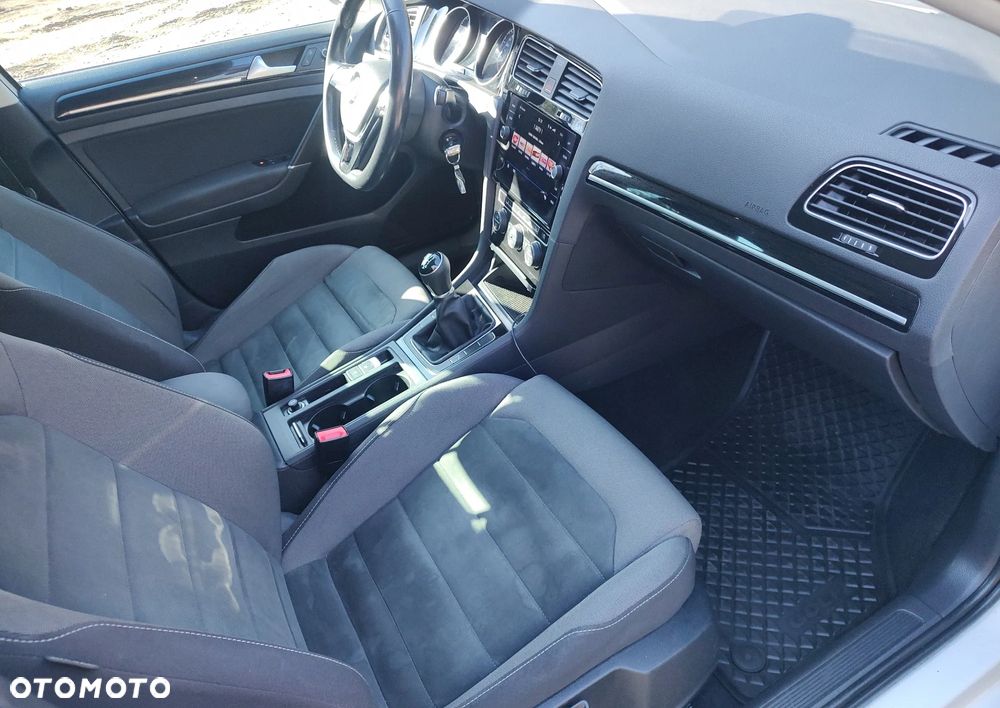 Volkswagen Golf Variant 1.4 TSI BMT Highline - 14