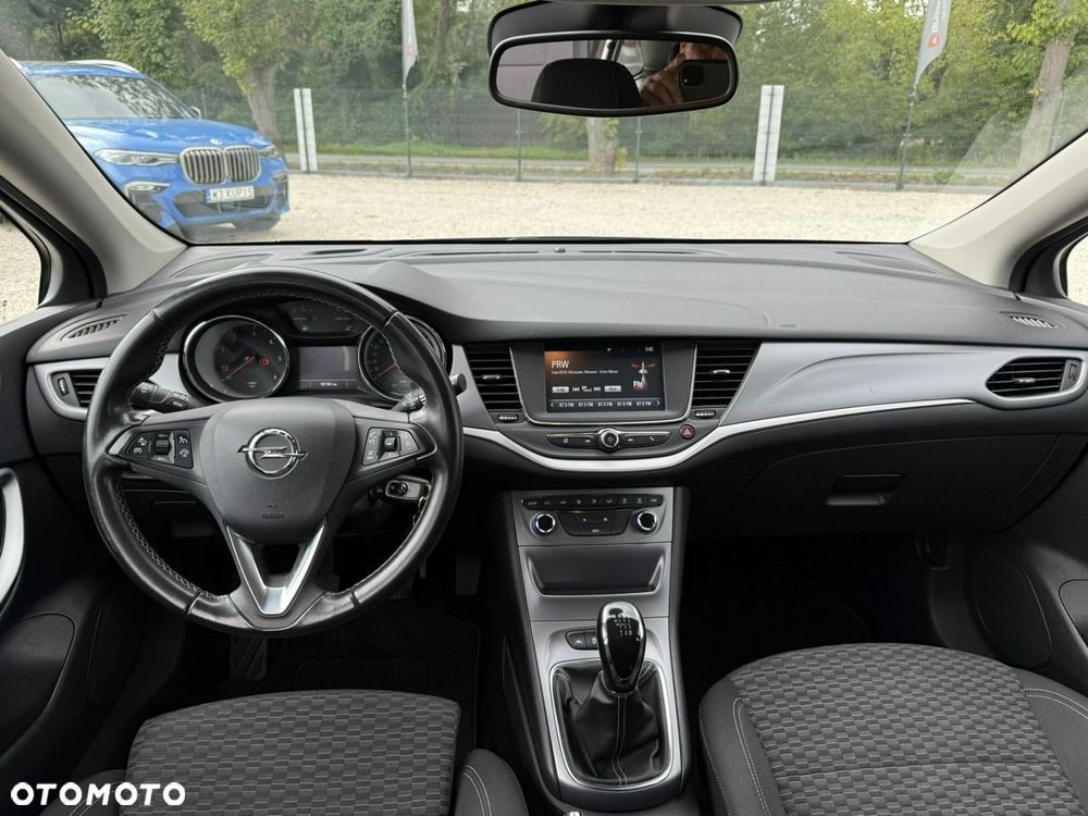 Opel Astra - 16