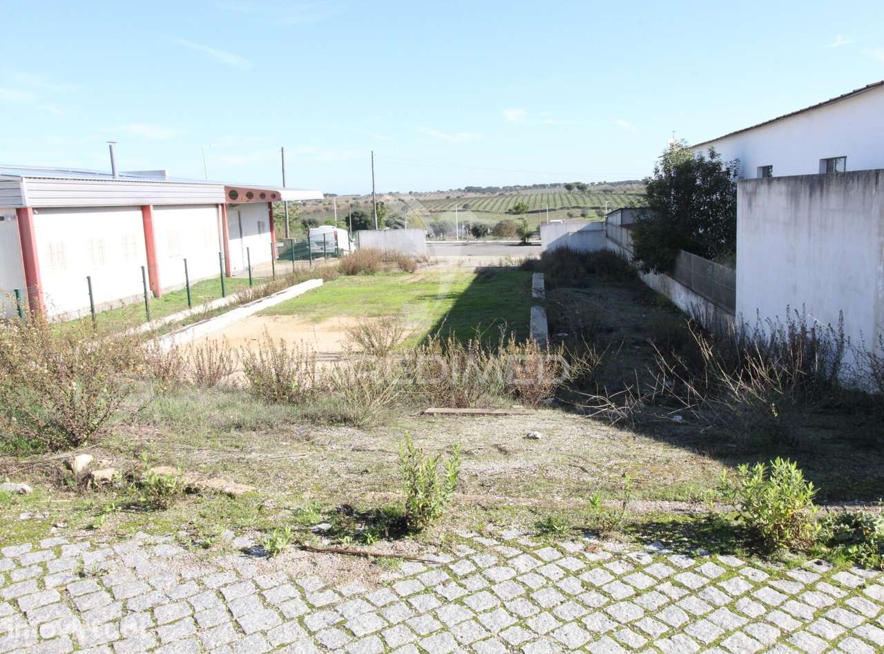 Terreno Industrial Urbano - Grande imagem: 3/6