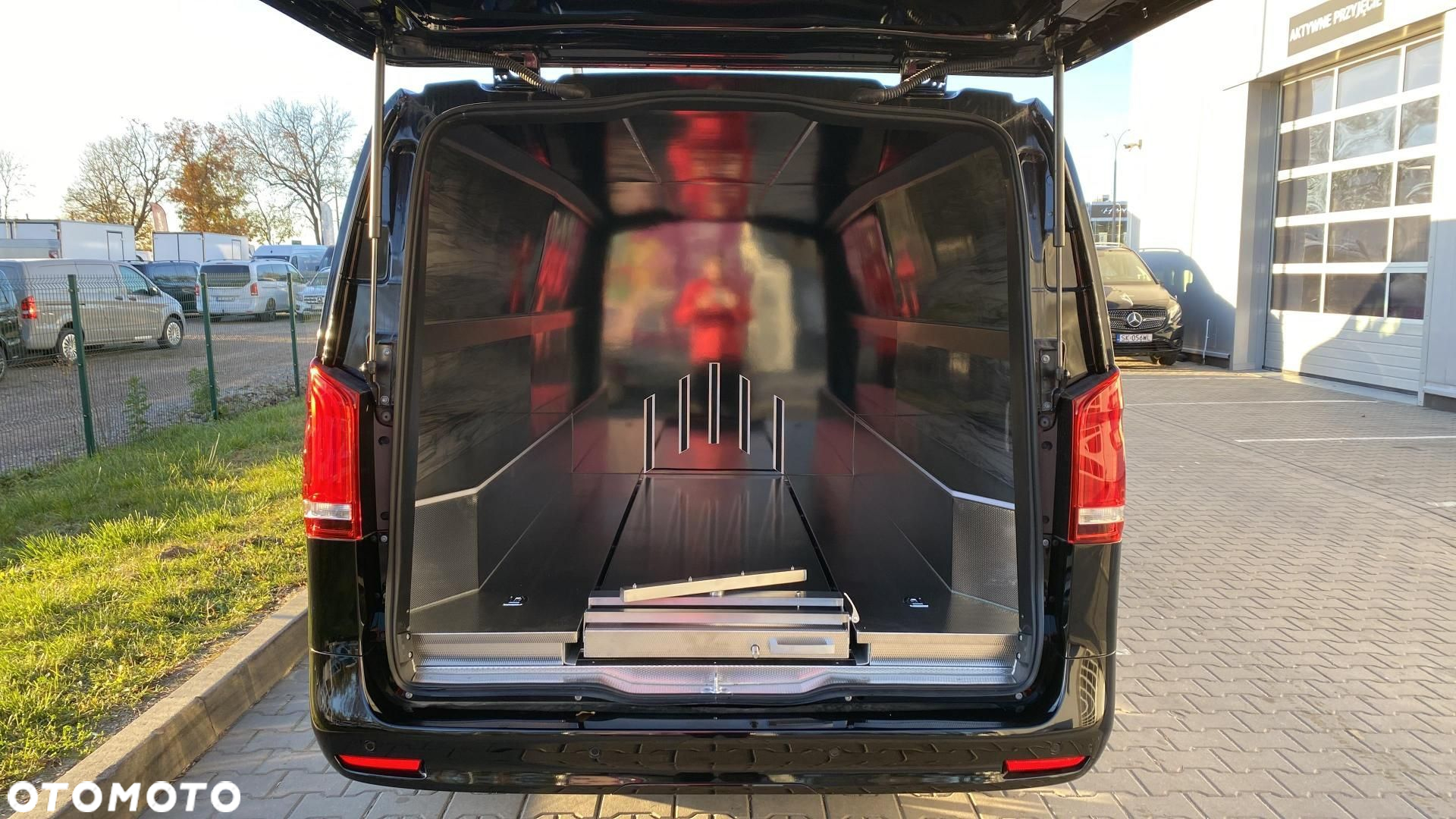Mercedes-Benz Vito - 11