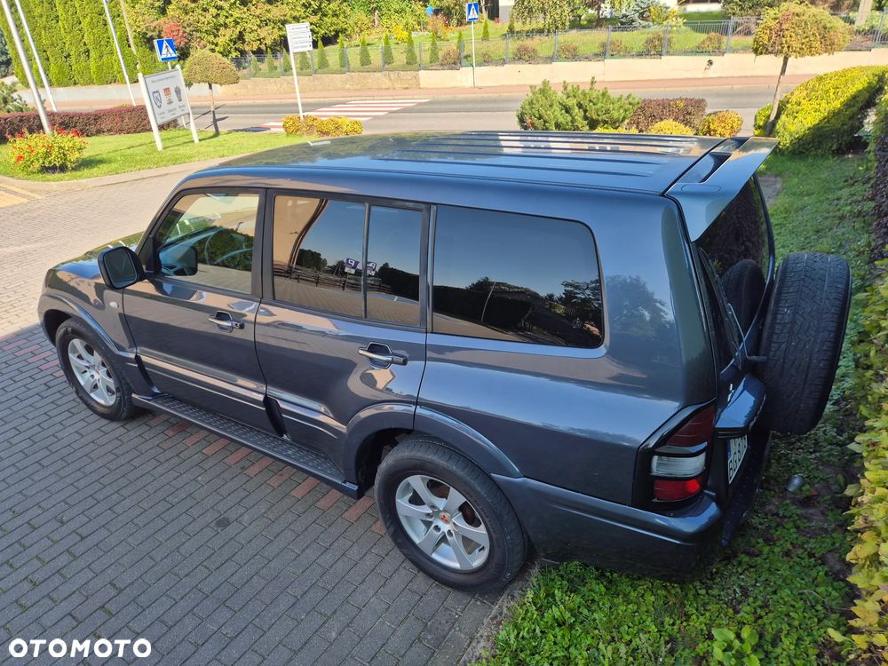 Mitsubishi Pajero - 9