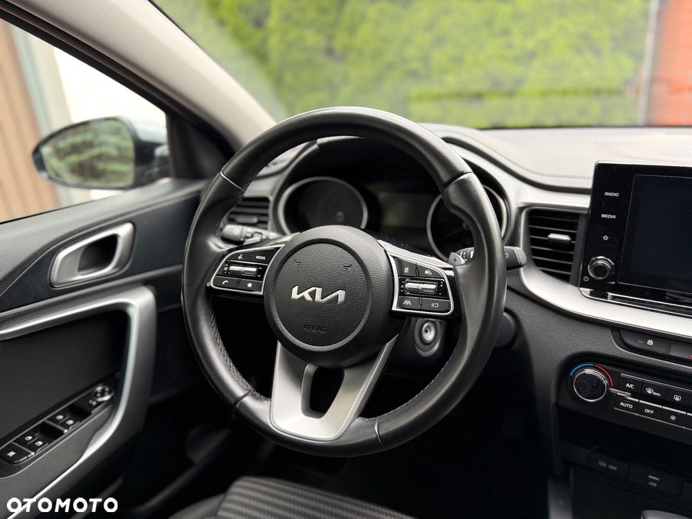 Kia Ceed 1.5 T-GDI M DCT - 14