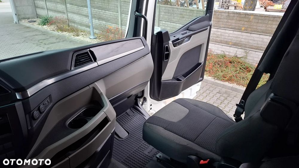 MAN TGX 18.470 / ZESTAW TANDEM / PRZEJAZDOWY / 3 OSIE / PO KONTRAKCIE / SALON PL - 34
