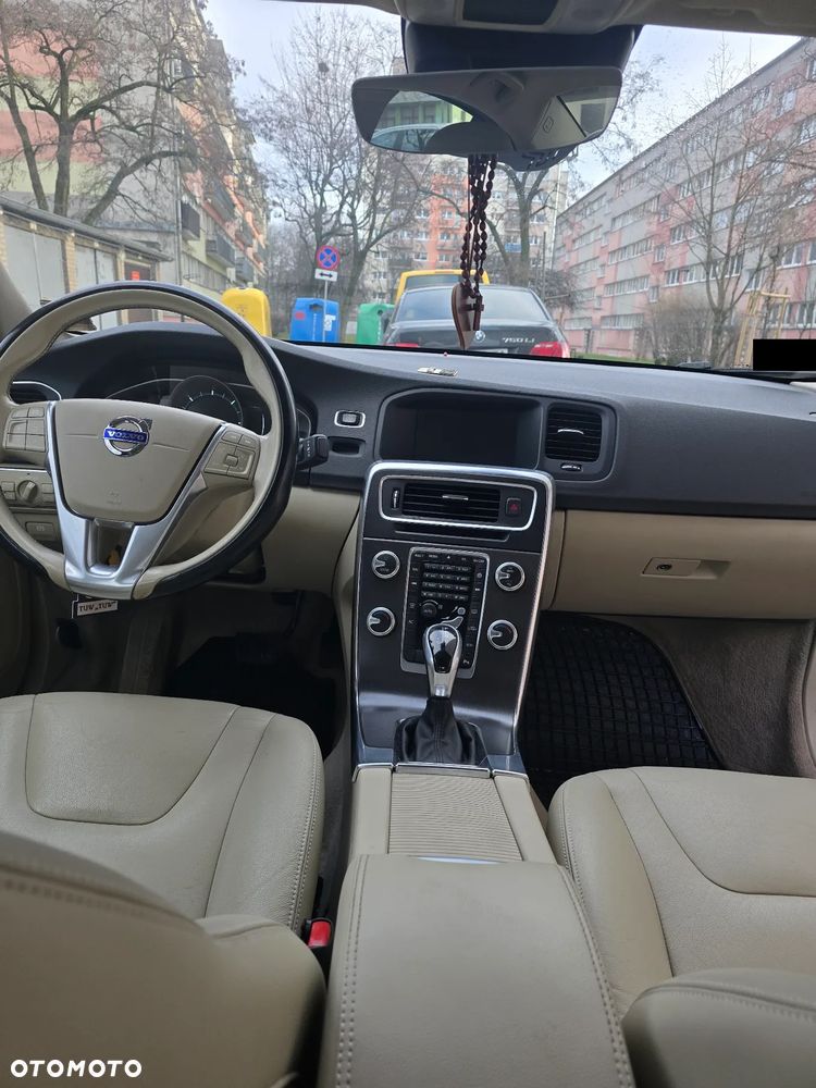 Volvo S60 D4 Drive-E Momentum - 18