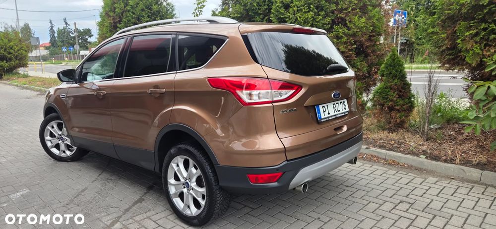 Ford Kuga 2.0 TDCi 2x4 Titanium - 10