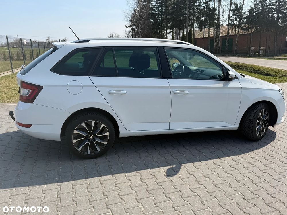 Skoda Fabia 1.0 TSI Essence - 7