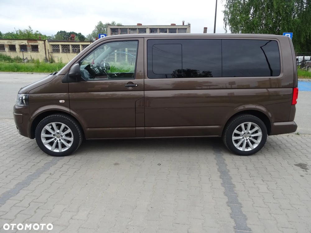 Volkswagen Multivan - 23