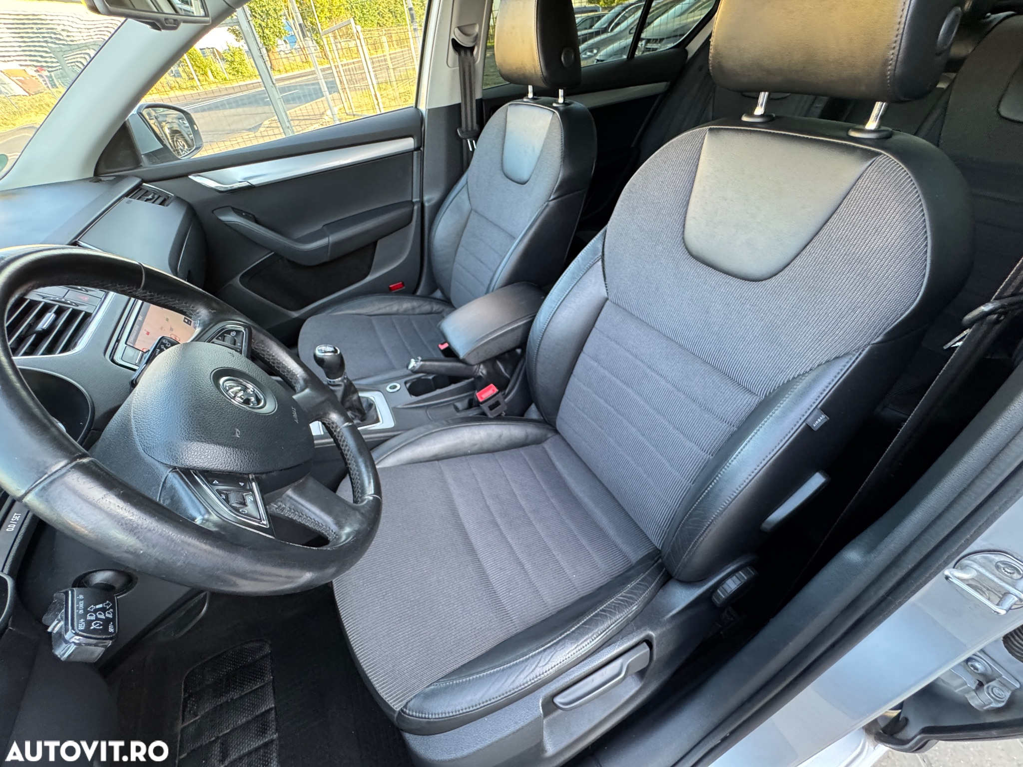 Skoda Octavia 1.4 TSI ELEGANCE - 19