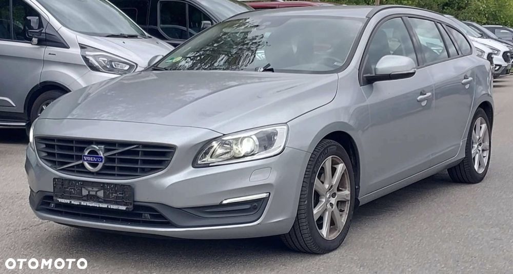 Volvo V60 2015 photo 2