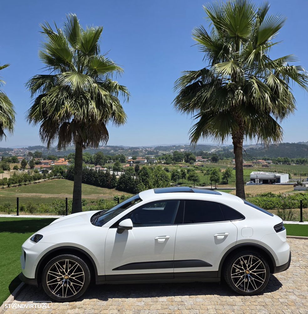 Porsche Macan Electric - 7