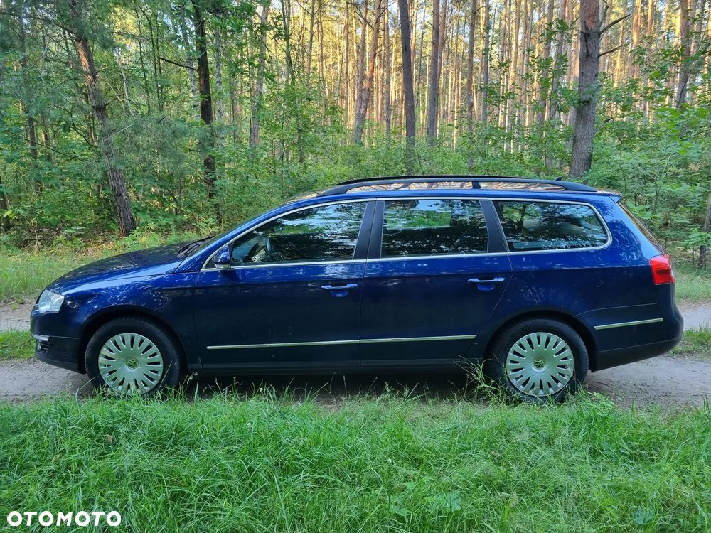 Volkswagen Passat 2.0 TDI Comfortline - 8