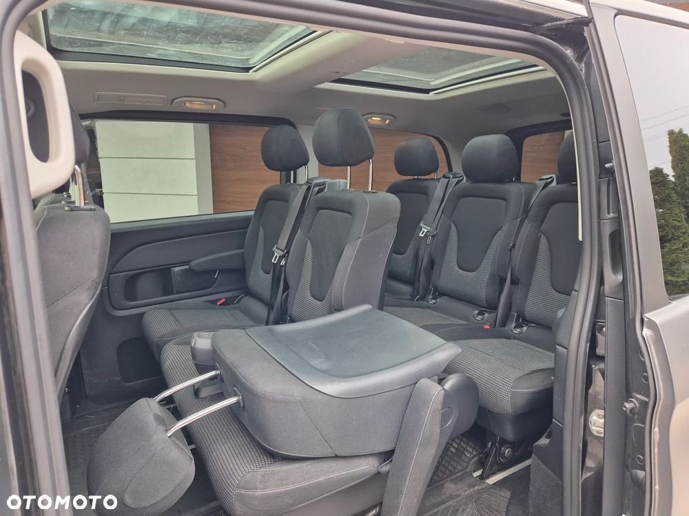 Mercedes-Benz Klasa V - 35