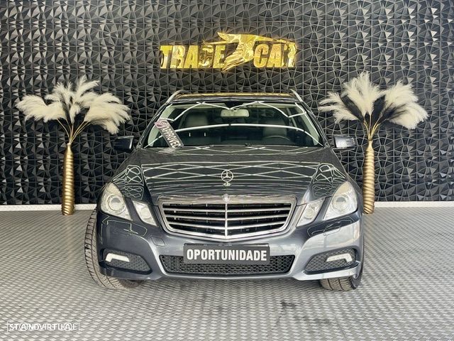 Mercedes-Benz E 220 CDi Avantgarde BlueEfficiency Auto - 2