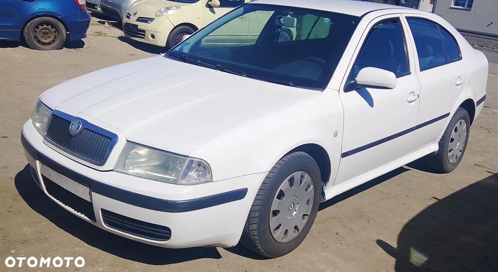 SKODA OCTAVIA I LIFT - 1