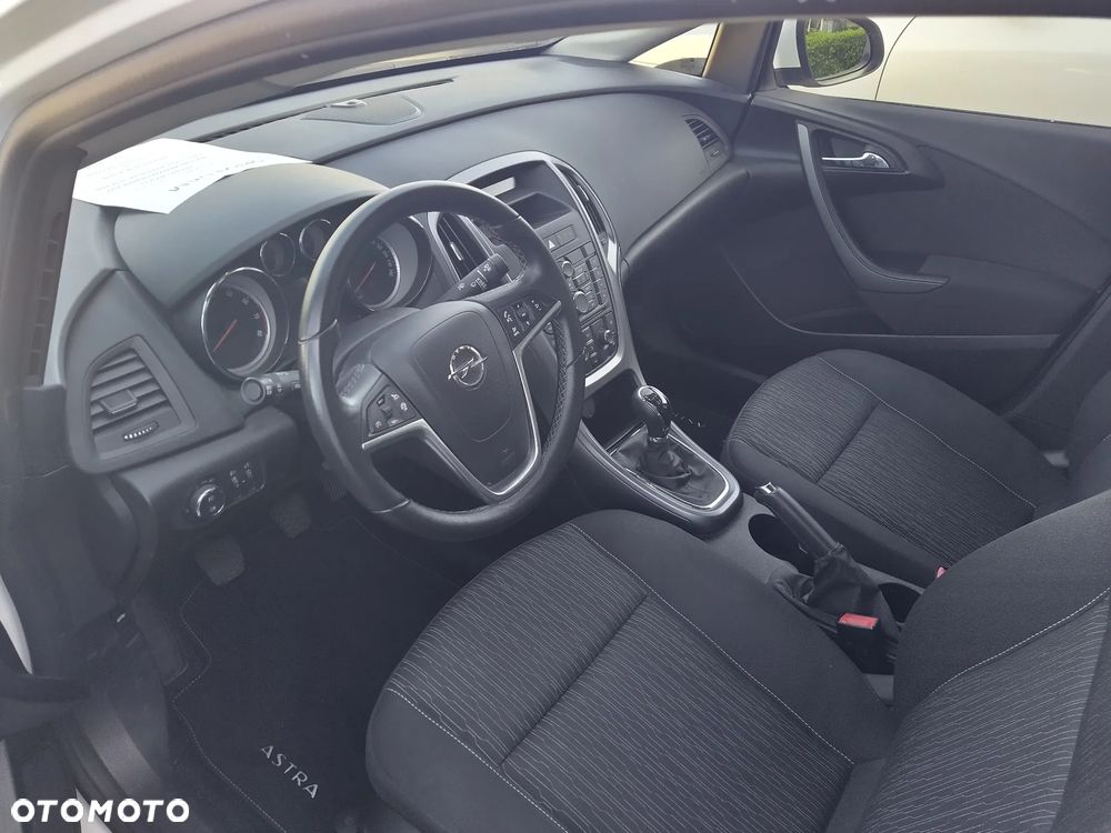 Opel Astra - 9