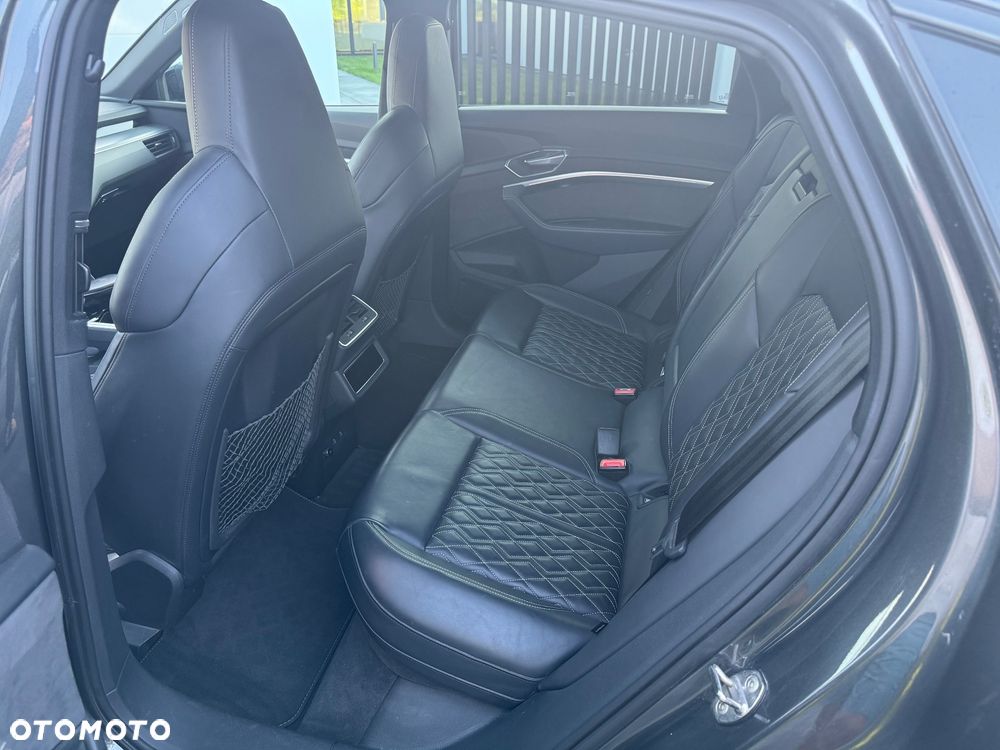 Audi e-tron S Quattro - 14
