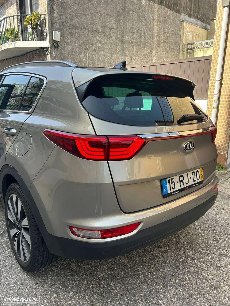 Kia Sportage 1.7 CRDI ISG Nav Line - 18