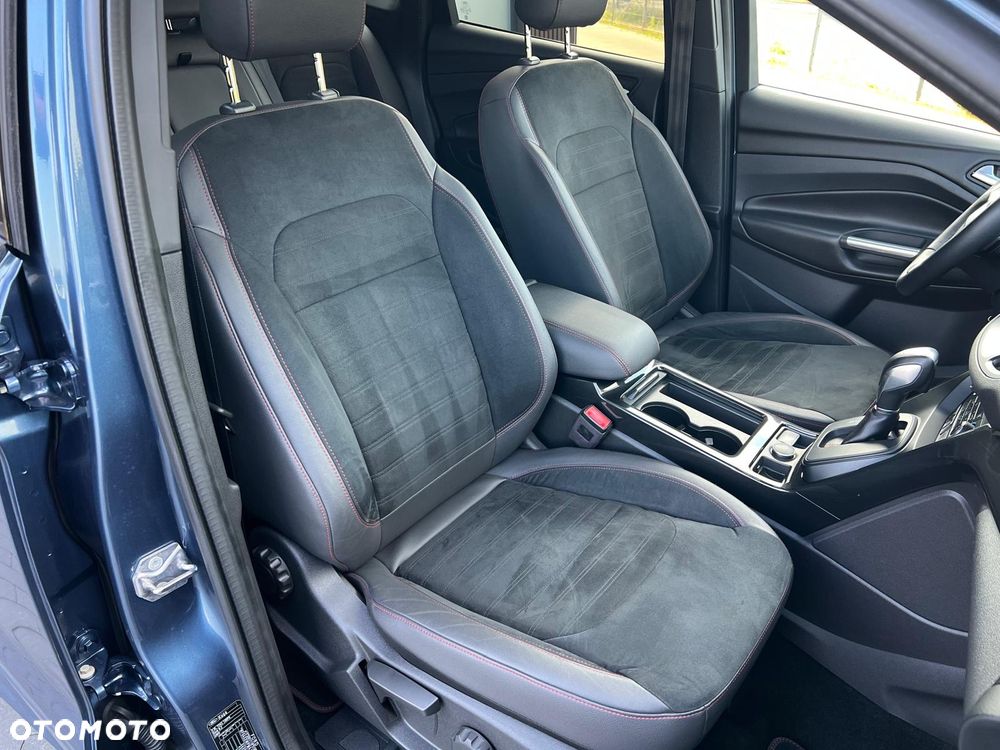 Ford Kuga 2.0 EcoBlue 4x4 ST-LINE - 20