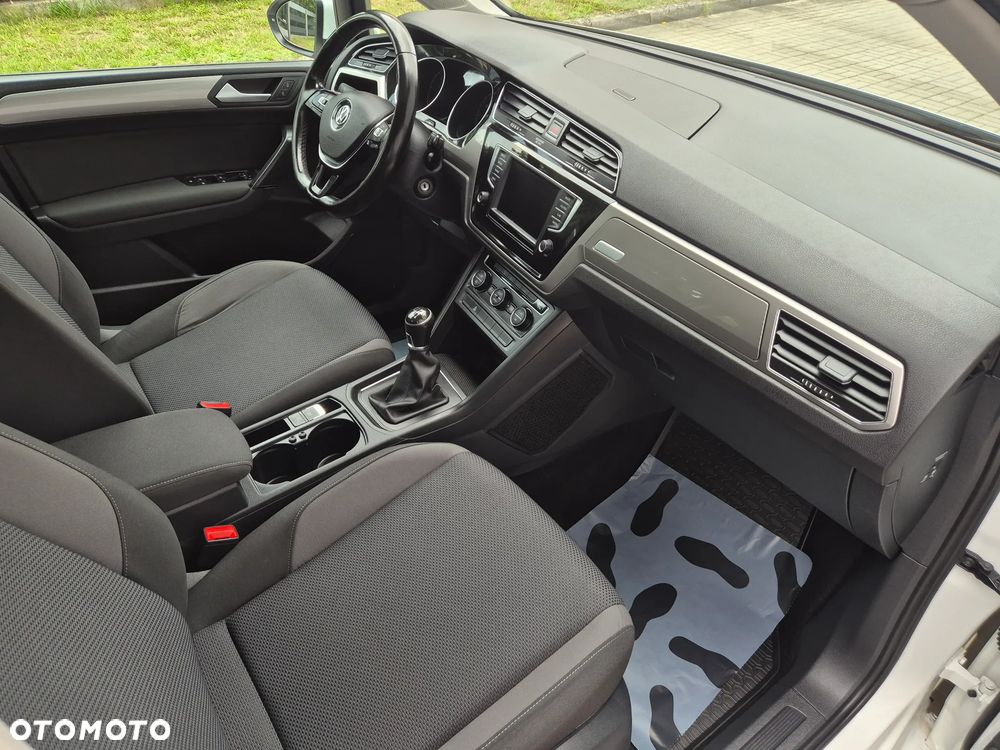Volkswagen Touran 1.6 TDI SCR (BlueMotion Technology) Trendline - 10