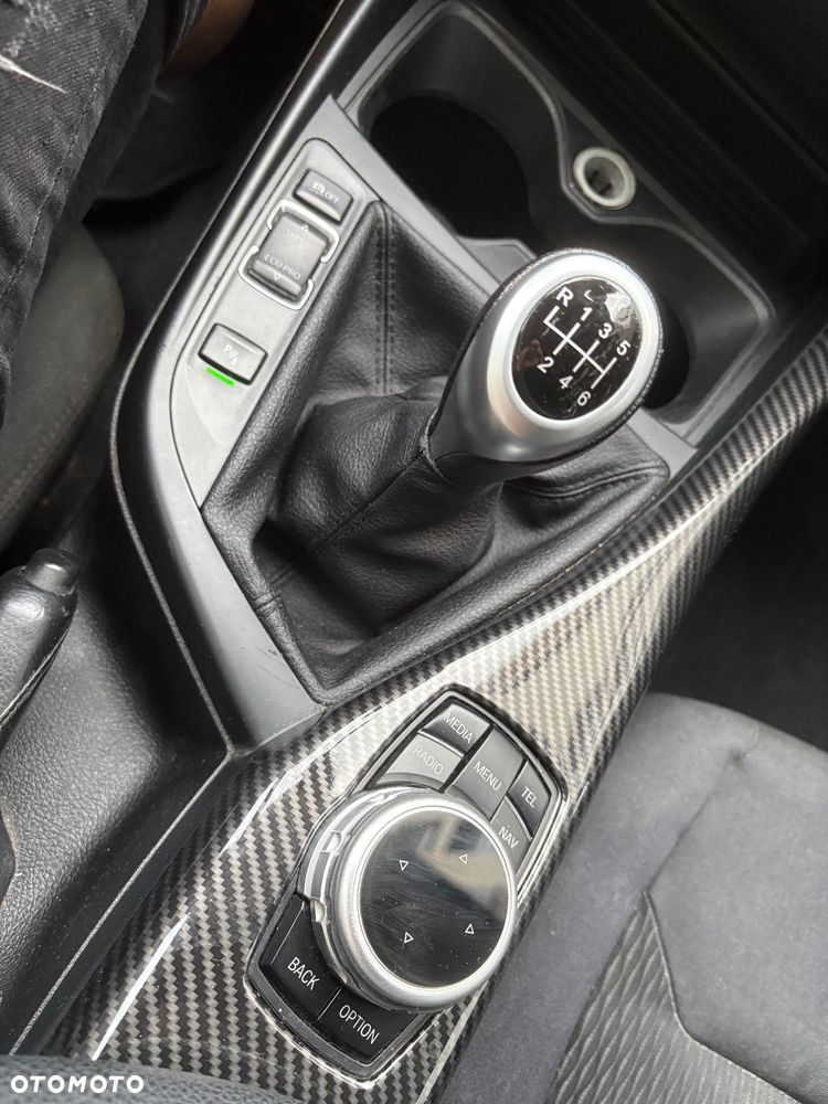 BMW Seria 1 116d Sport Line - 27