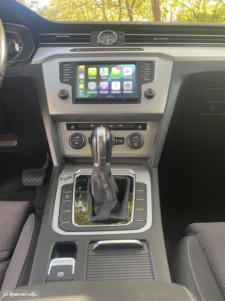 VW Passat 2.0 TDI Confortline DSG - 12