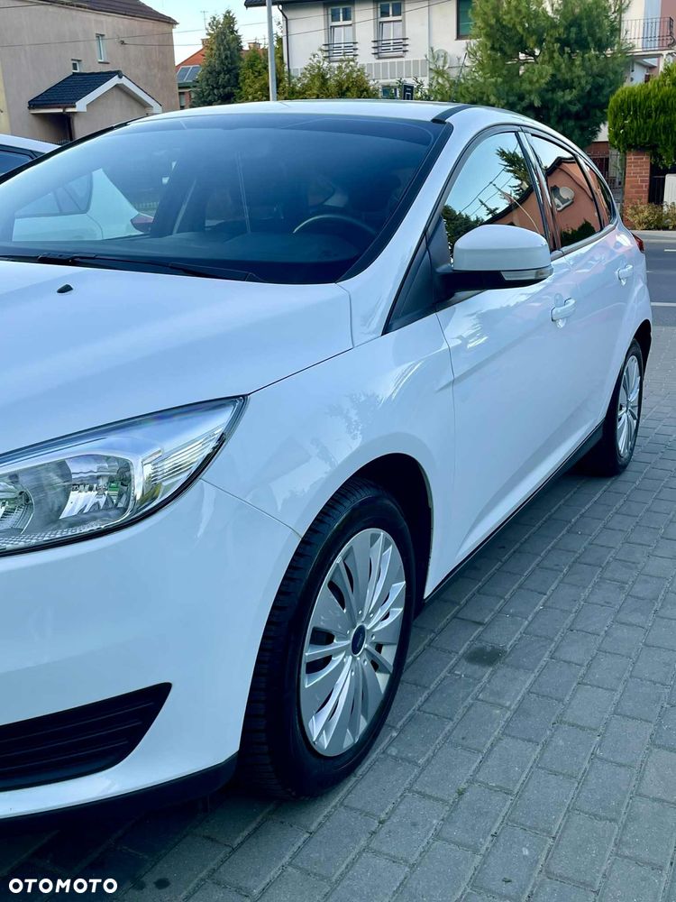 Ford Focus 1.6 Edition - 4