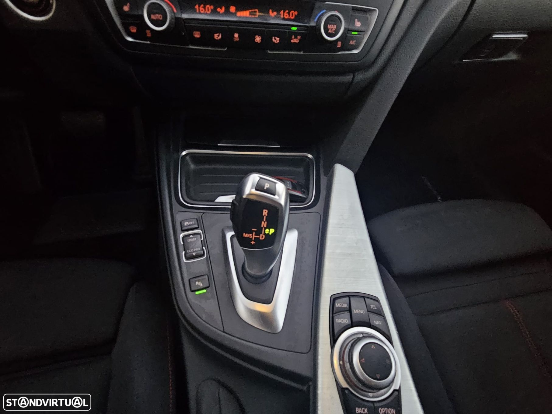 BMW 318 d Touring Aut. Blue Performance Sport Line - 24