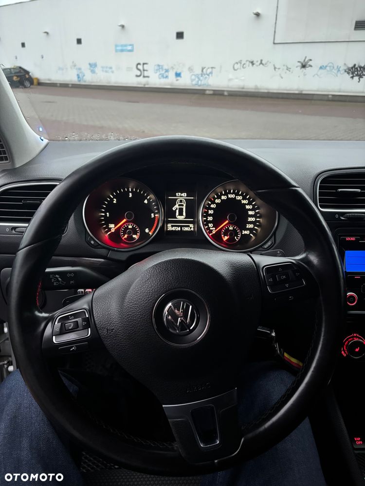 Volkswagen Golf - 20